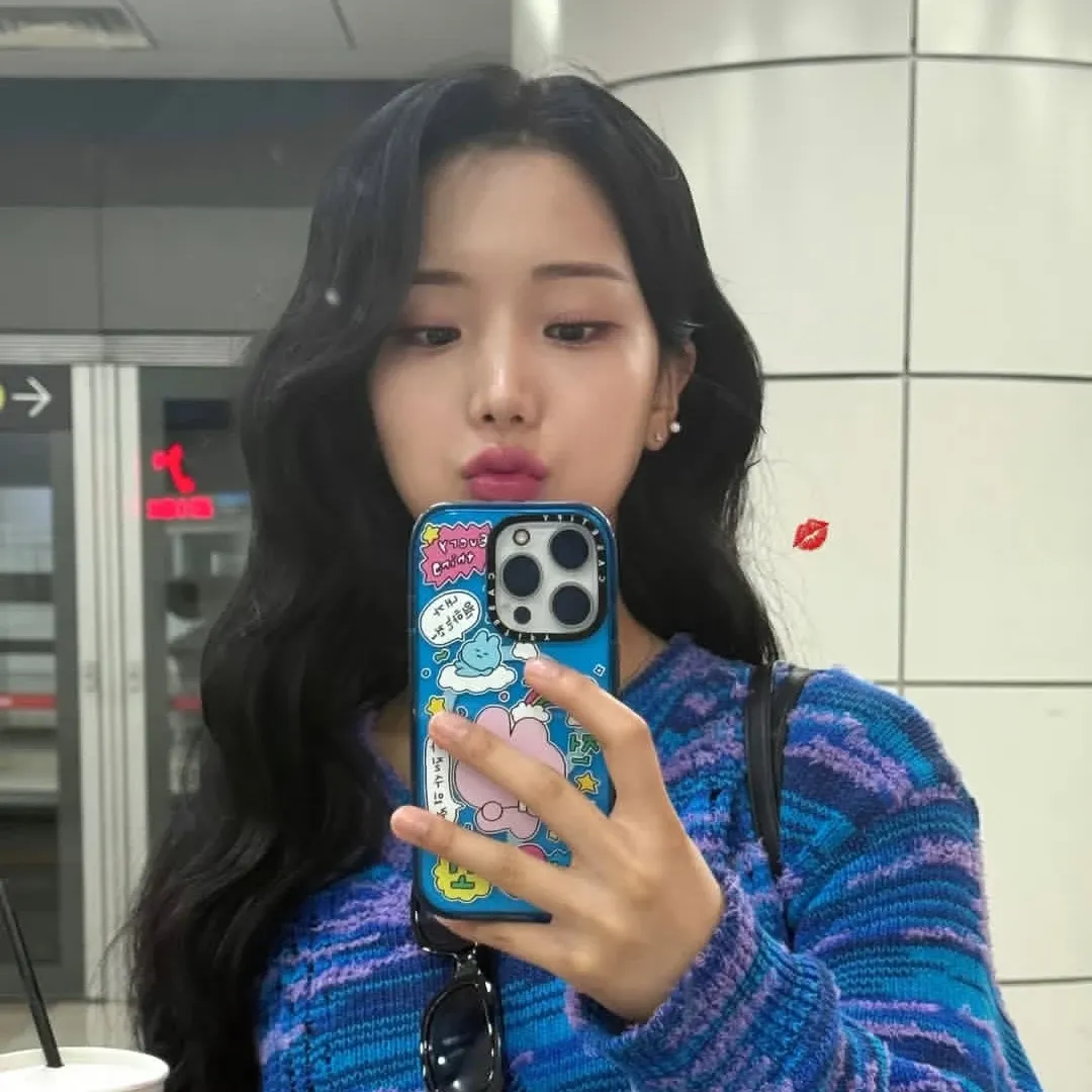 A moment captured by a fan of Kim Soyeon (2004)