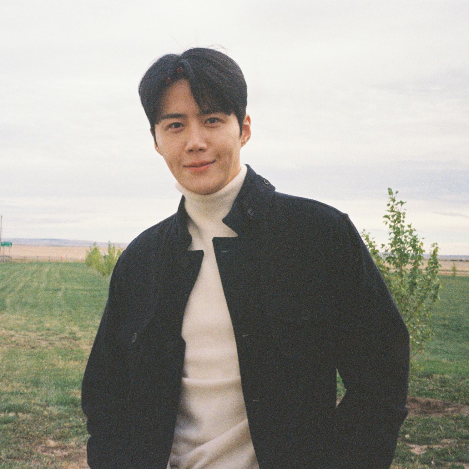 Behind-the-scenes cut of Kim Seonho