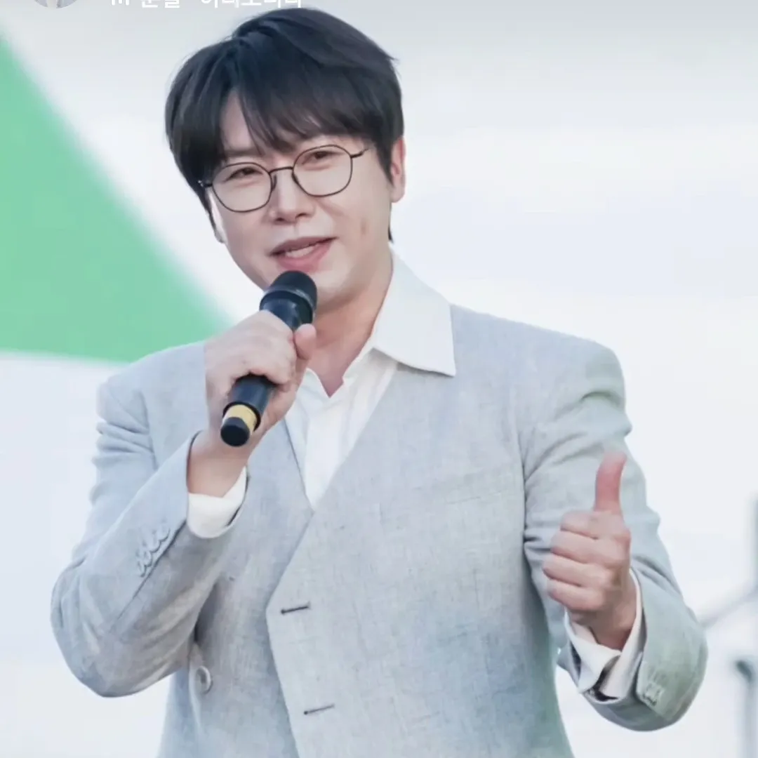 A moment captured by a fan of Chungil