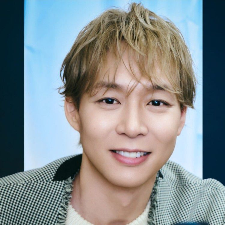 A moment captured by a fan of Park Yoochun