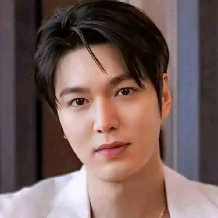 Latest photo of Lee Minho