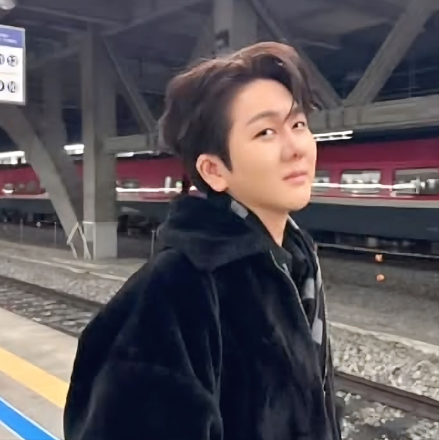 Behind-the-scenes cut of Kim Soochan