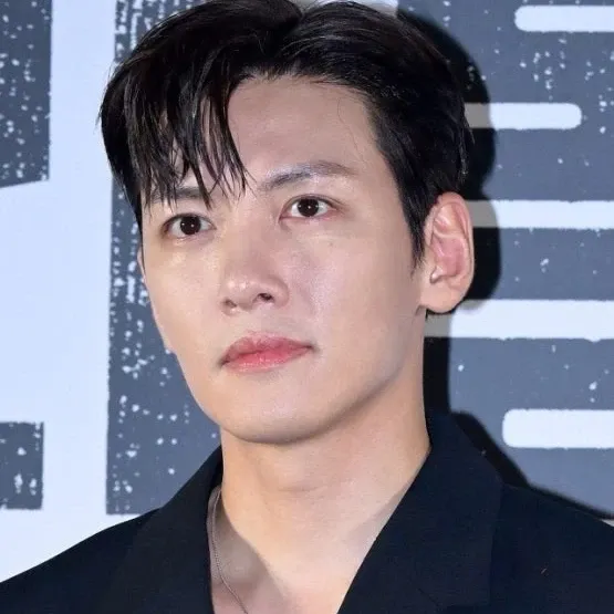 A moment captured by a fan of Ji Changwook