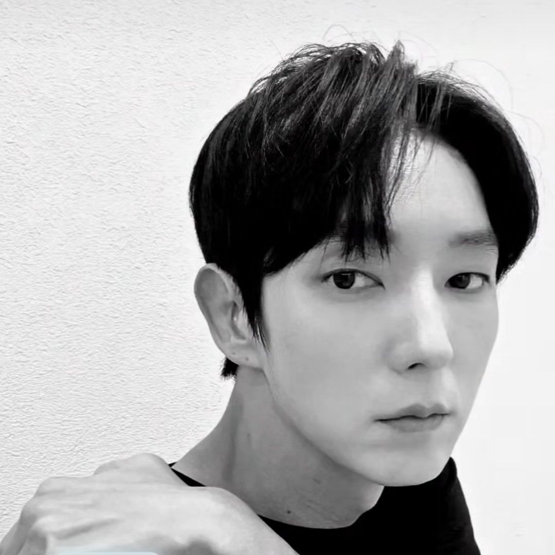 Recent activity shot of Lee Joongi