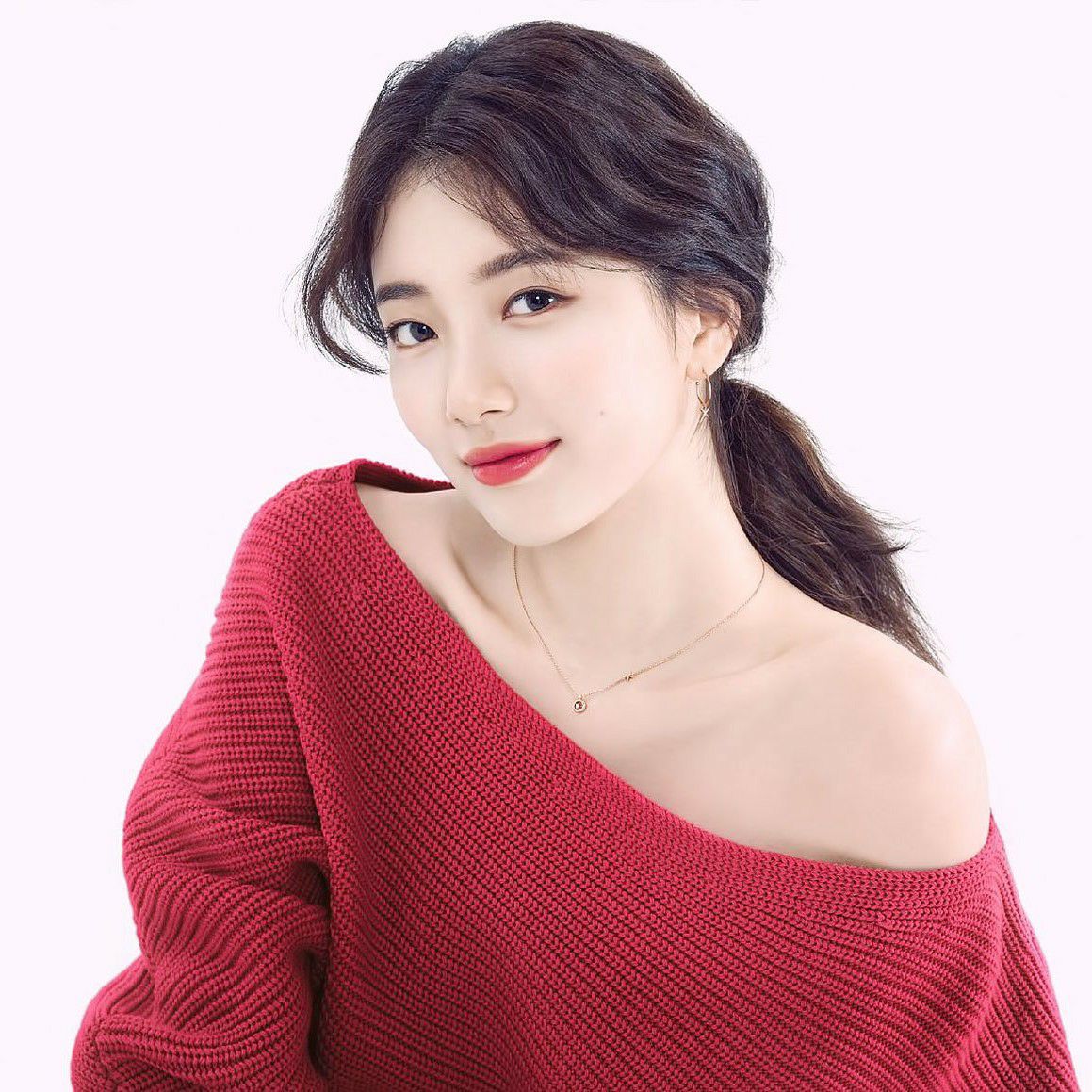 A moment captured by a fan of Bae Suzy