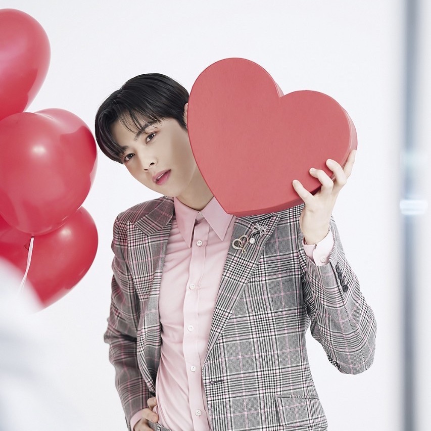 Foto terbaru dari Cha Eunwoo