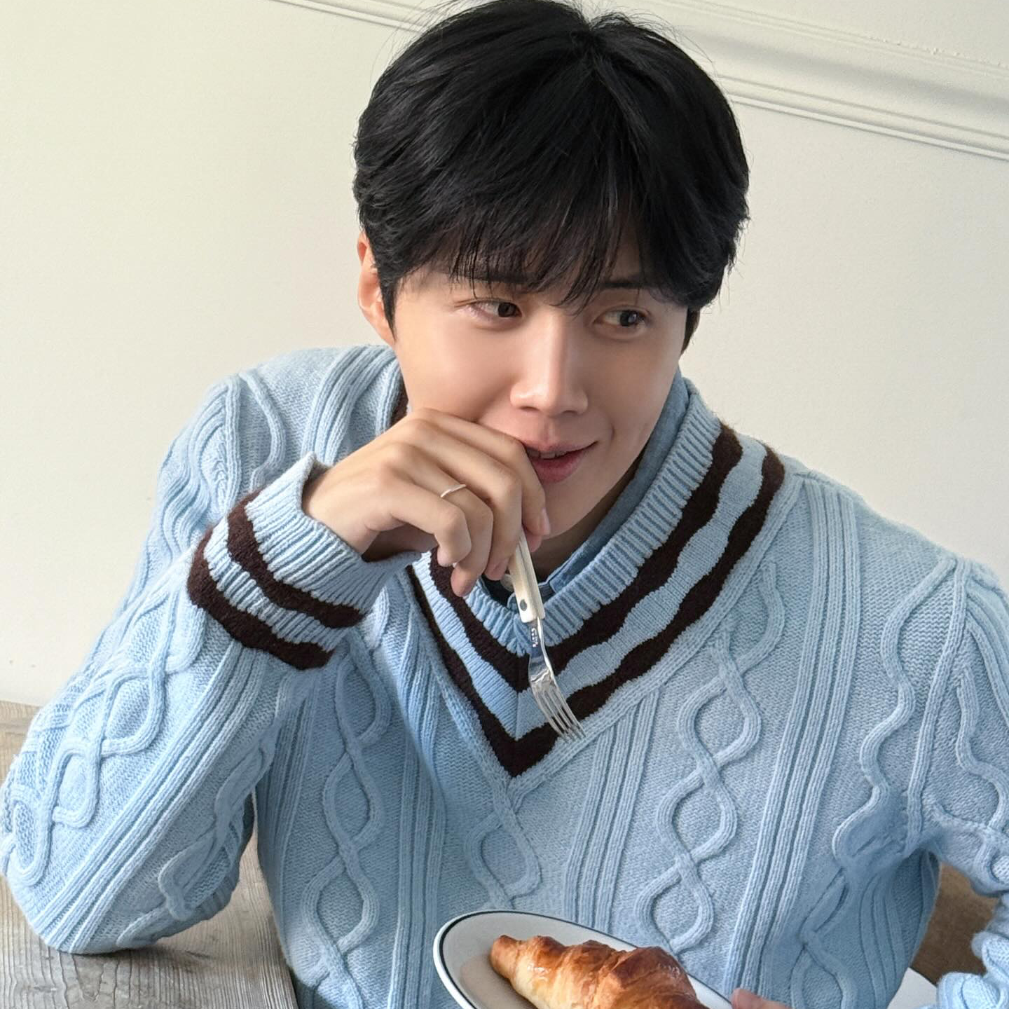 A moment captured by a fan of Kim Seonho