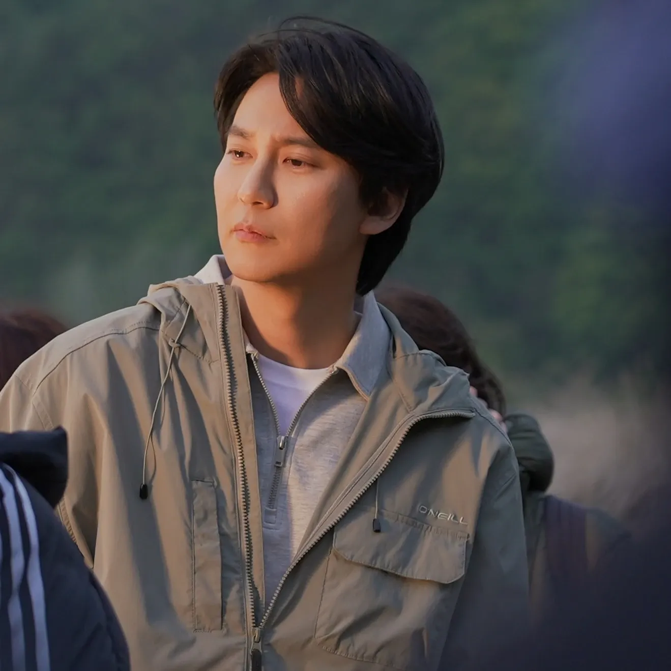 Behind-the-scenes cut of Kim Namgil