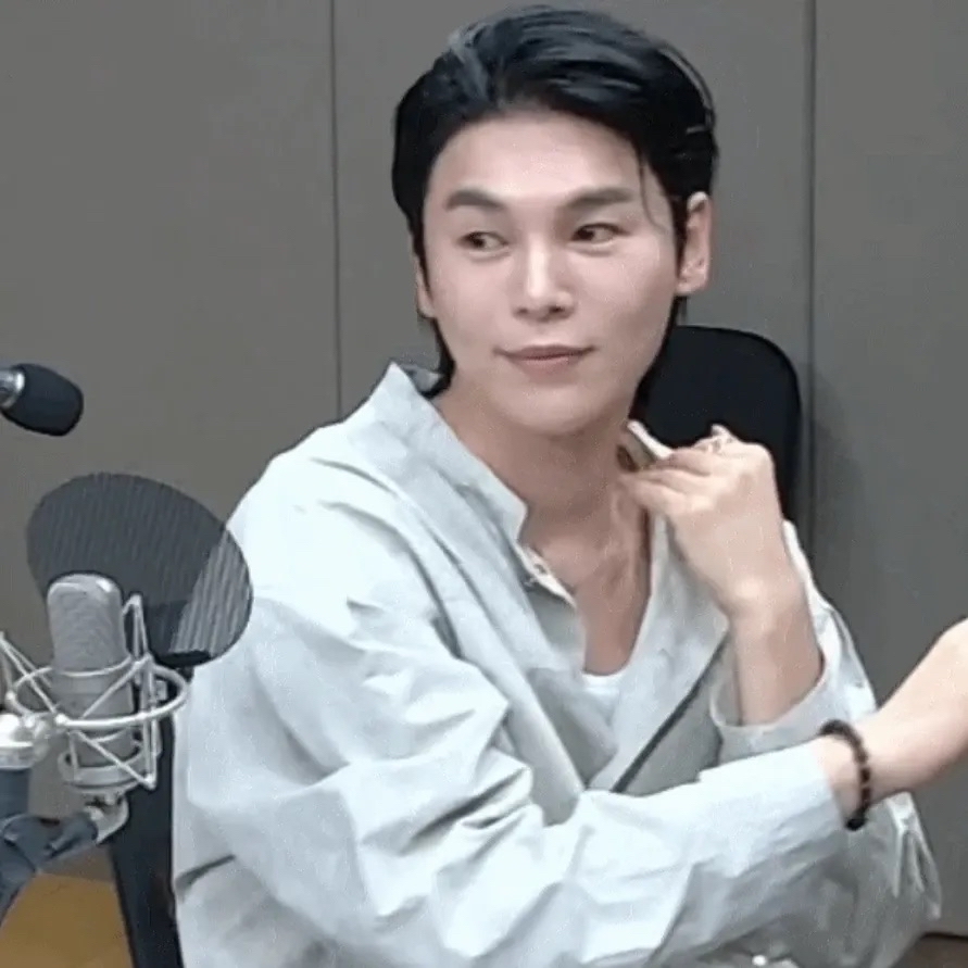 Behind-the-scenes cut of Kim Junsu (1991)