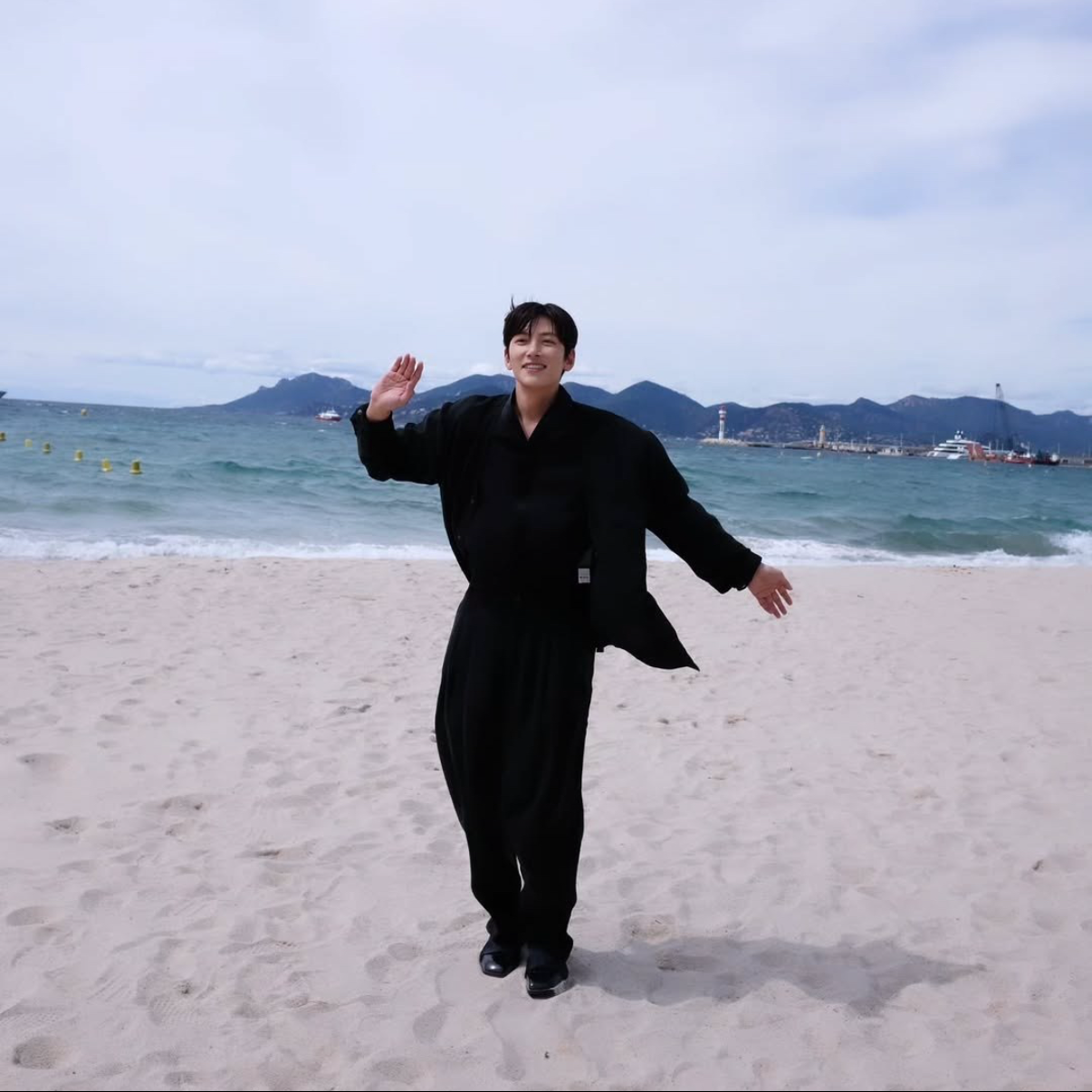 A moment captured by a fan of Ji Changwook