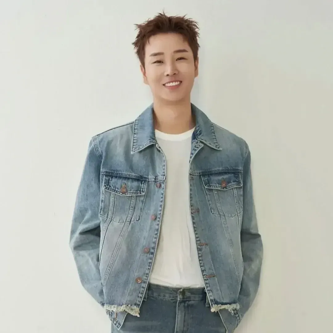 Behind-the-scenes cut of Song Minjun