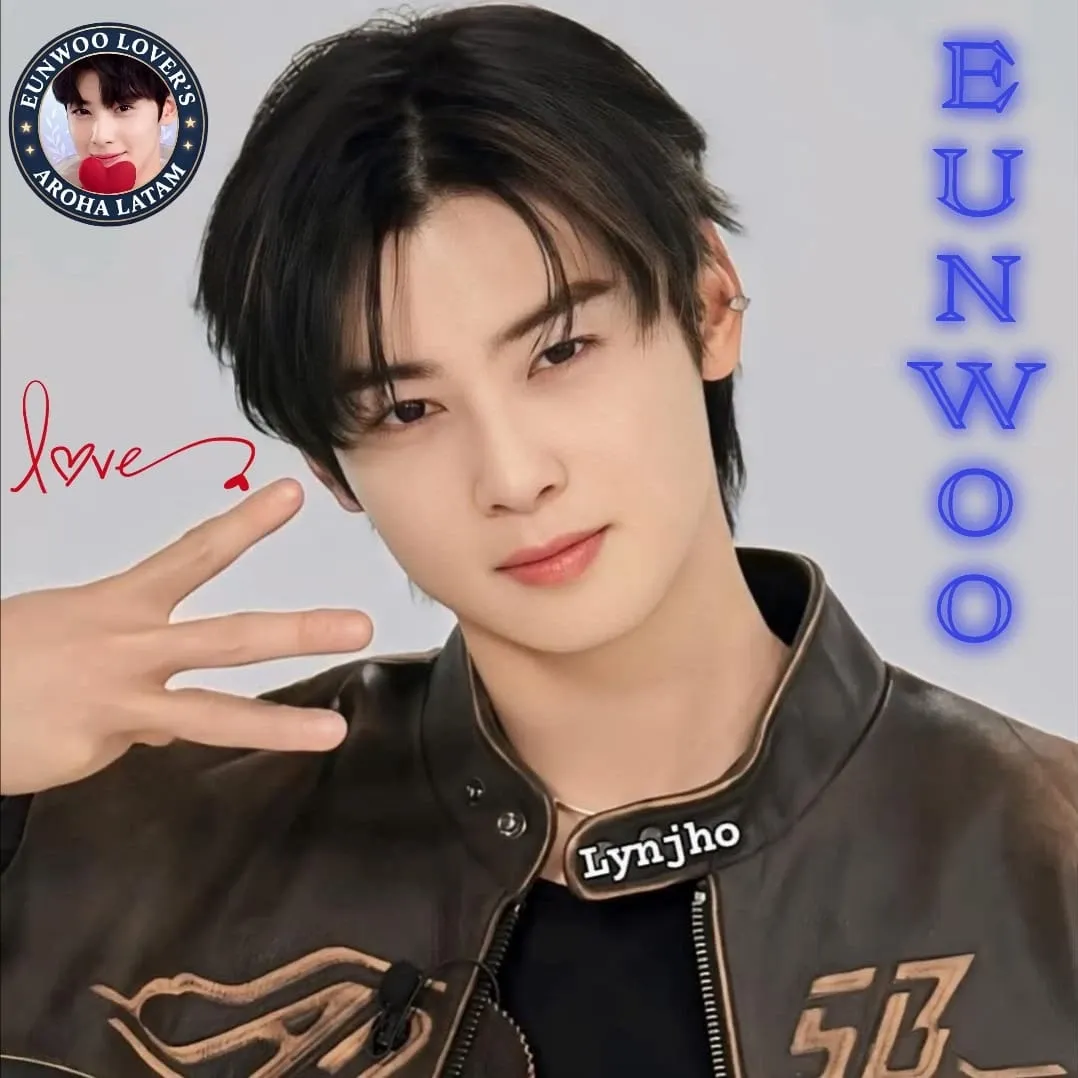 A moment captured by a fan of Cha Eunwoo