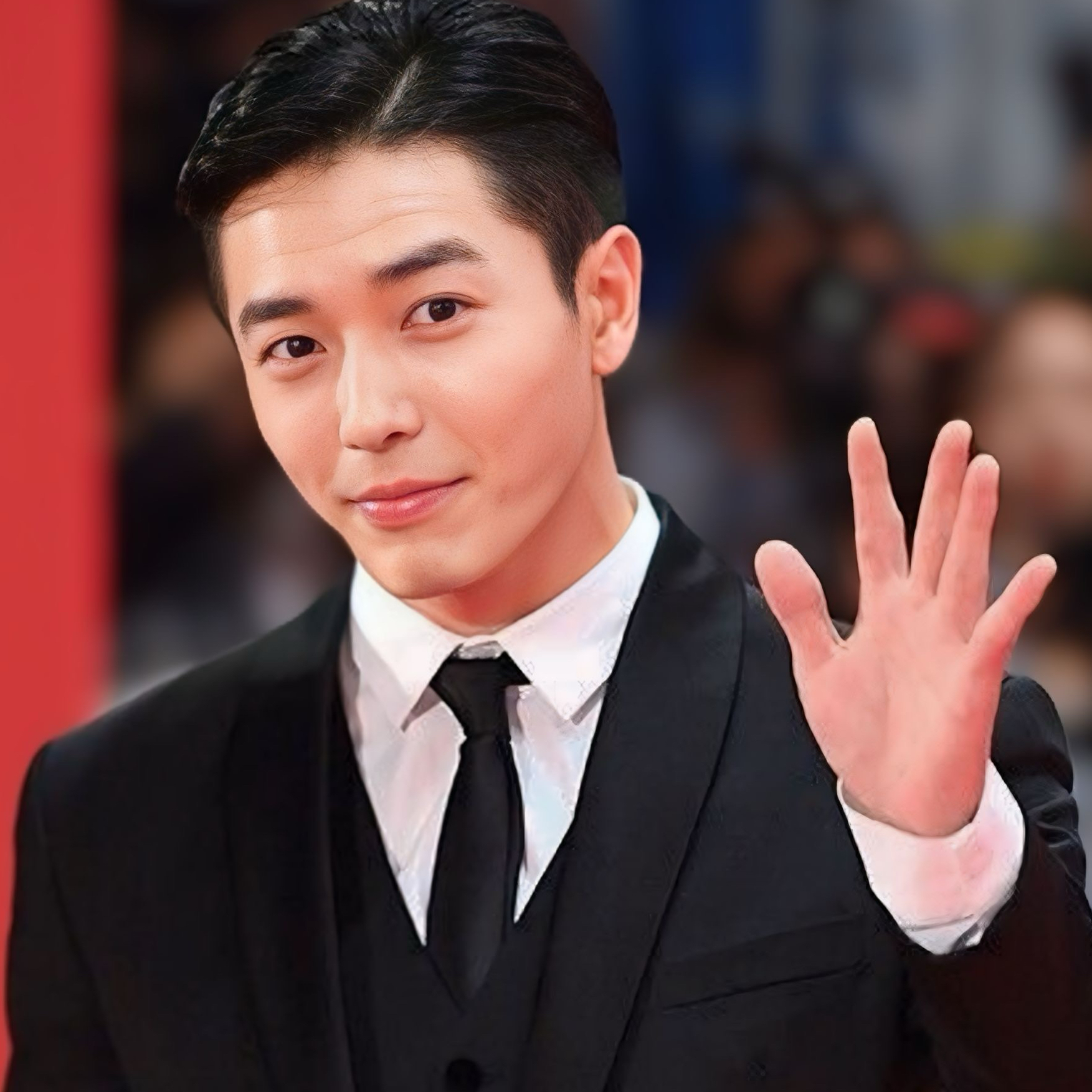 Recent activity shot of Kim Jaewook