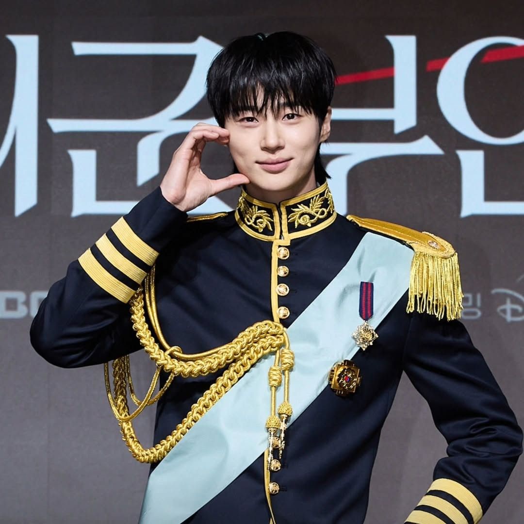 Latest photo of Byeon Wooseok