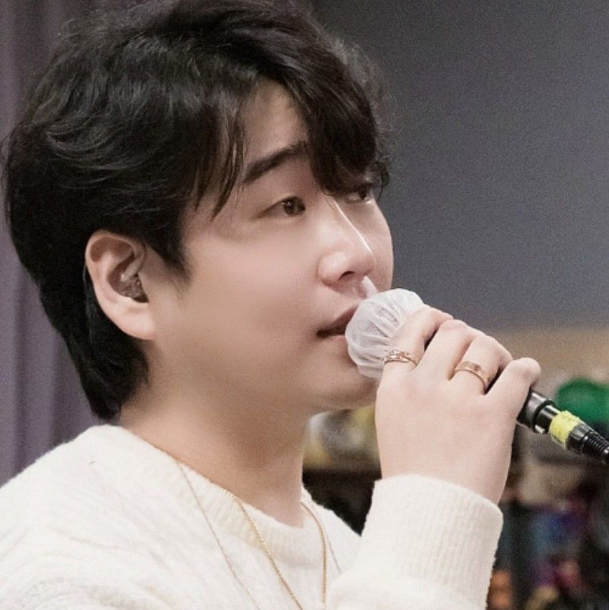 Recent activity shot of Hwang Youngwoong