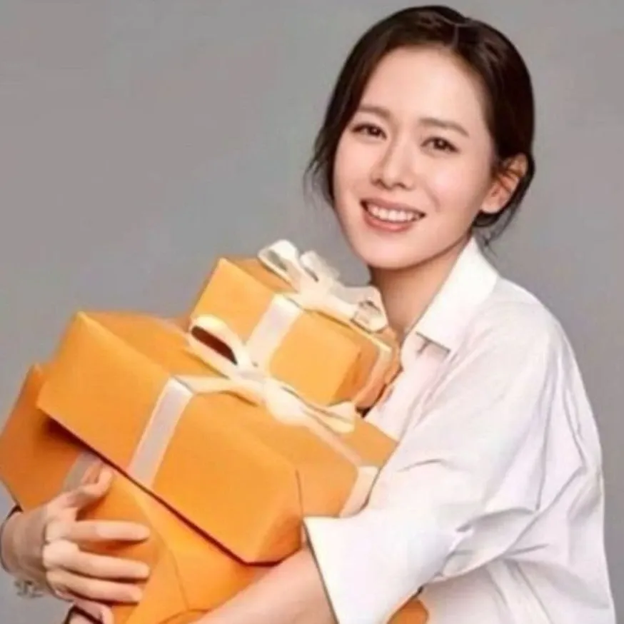 Foto kegiatan terbaru dari Son Yejin