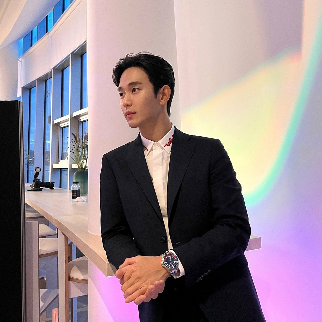 Foto kegiatan terbaru dari Kim Soohyun
