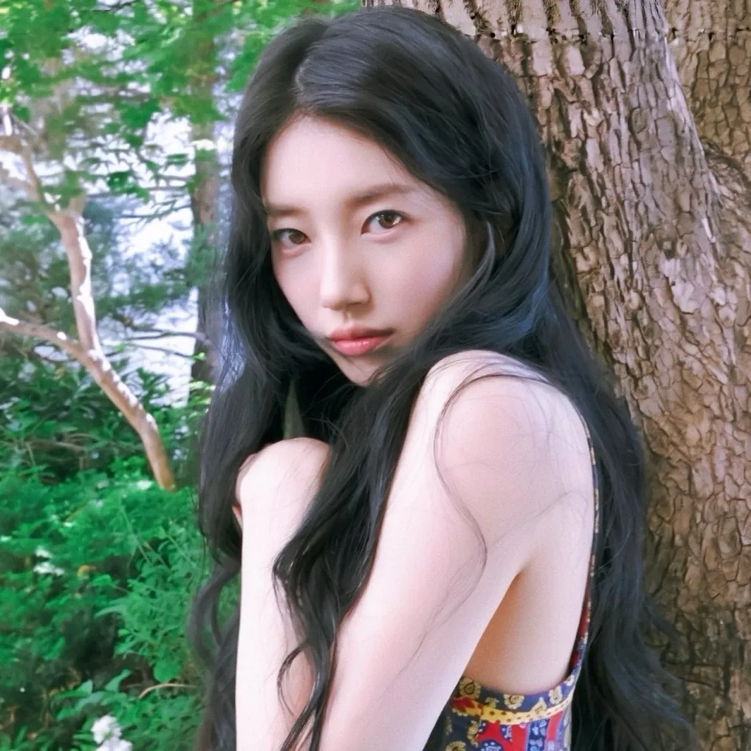 Latest photo of Bae Suzy