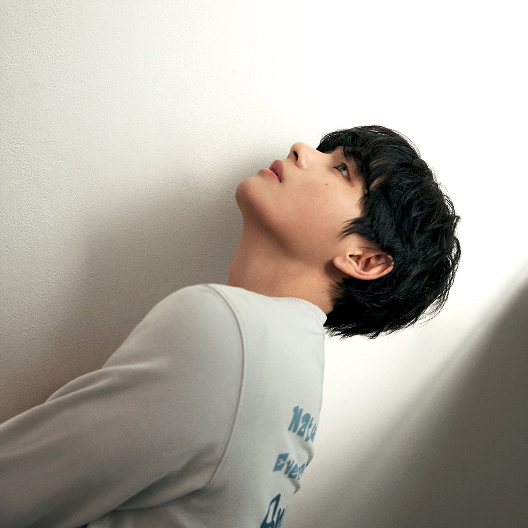 Recent activity shot of Kim Taehyung (V)