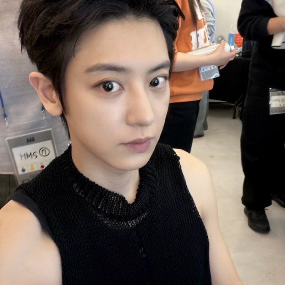 Recent activity shot of Chanyeol