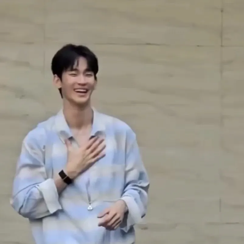 Behind-the-scenes cut of Kim Soohyun