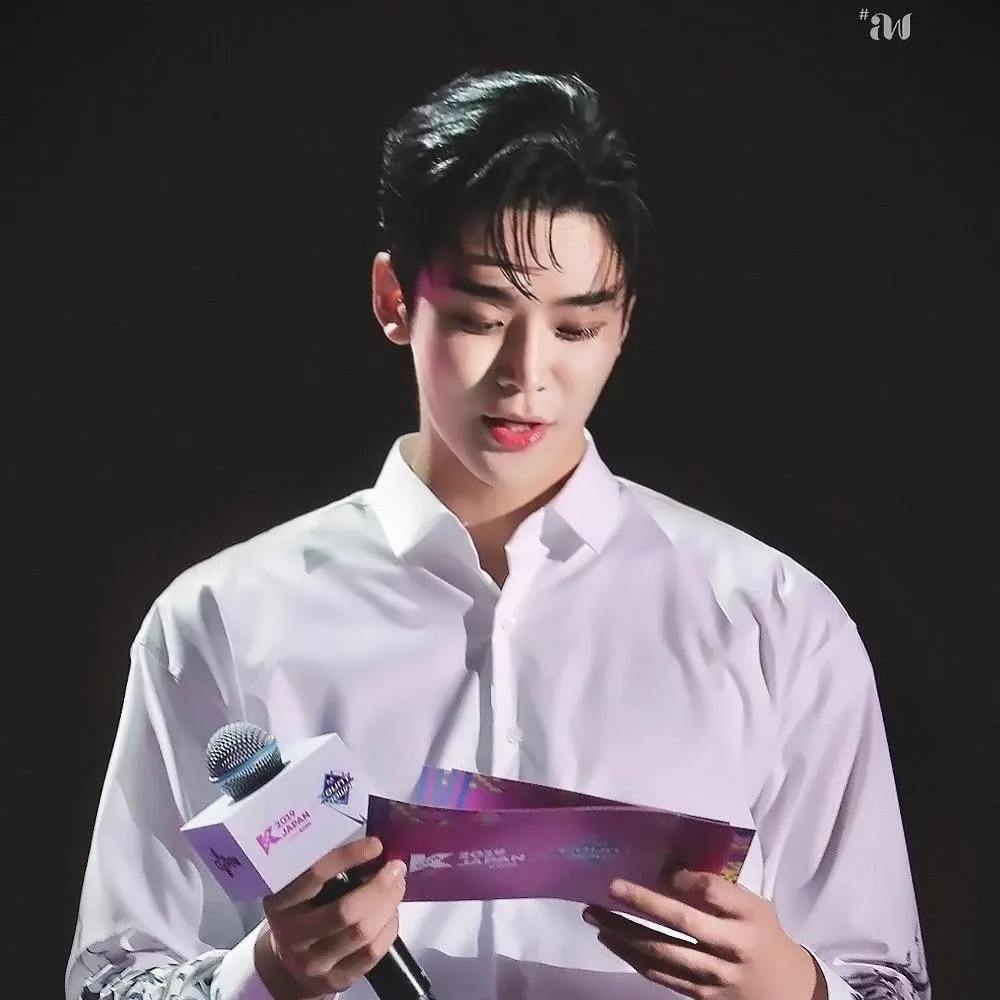Foto terbaru dari Rowoon