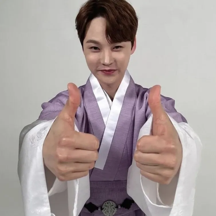 박서진의 비하인드 컷