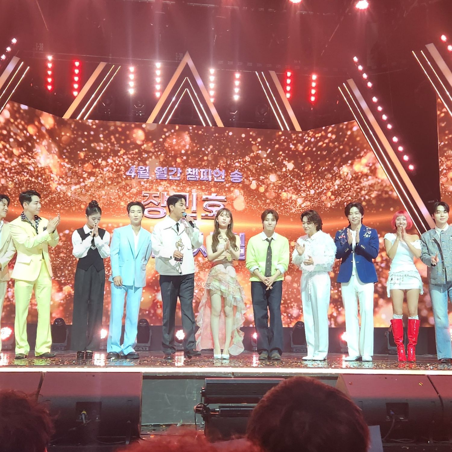 Foto terbaru dari Jeon Yujin