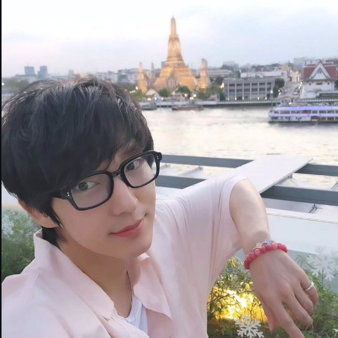 Recent activity shot of Lee Joongi