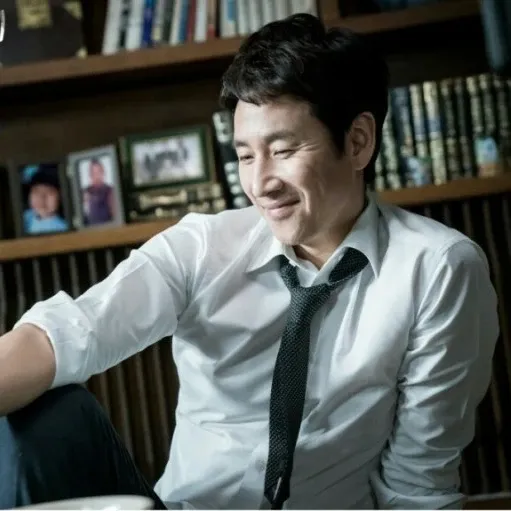 Latest photo of Lee Sunkyun