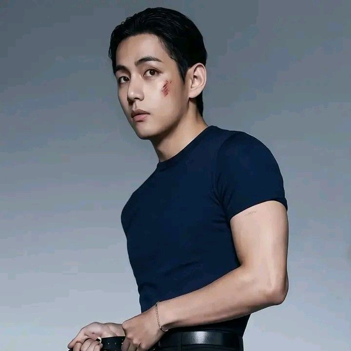 Latest photo of Kim Taehyung (V)