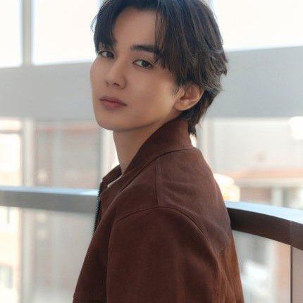 Recent activity shot of Yoo Seungho