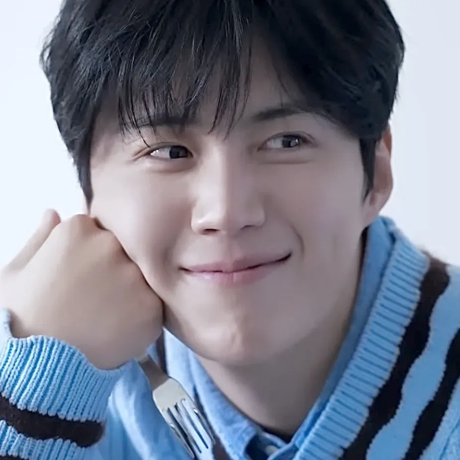 Foto kegiatan terbaru dari Kim Seonho