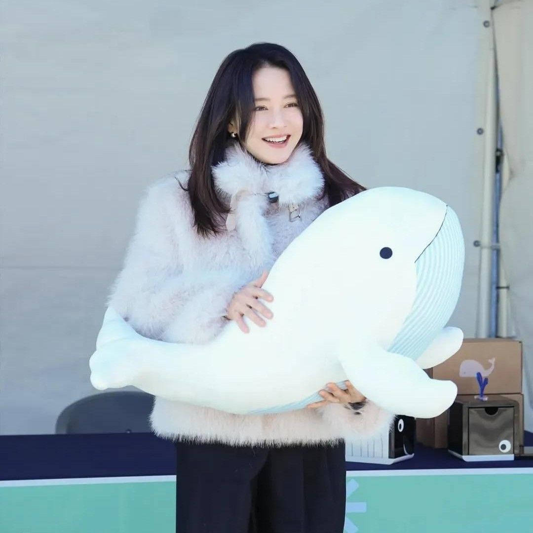 Momen yang diabadikan oleh penggemar Song Jihyo