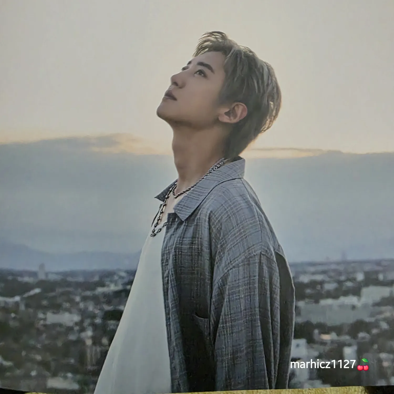 Behind-the-scenes cut of Chanyeol