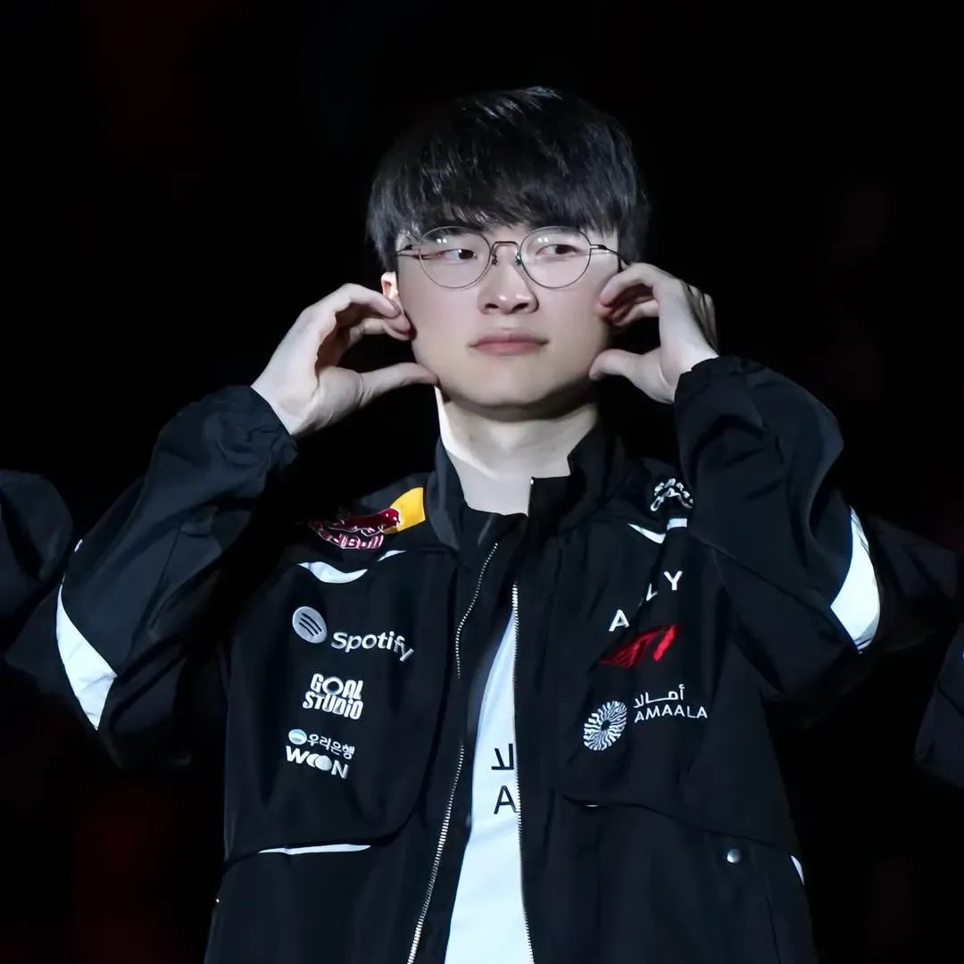 Behind-the-scenes cut of Faker