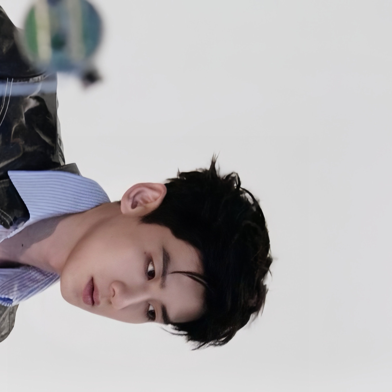 Behind-the-scenes cut of Bai Jingting