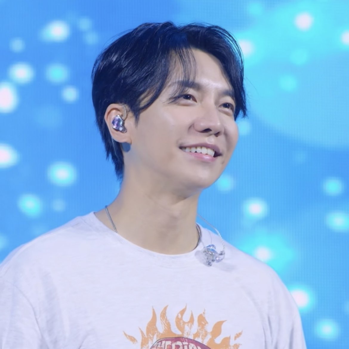 イ・スンギの最近の活動ショット