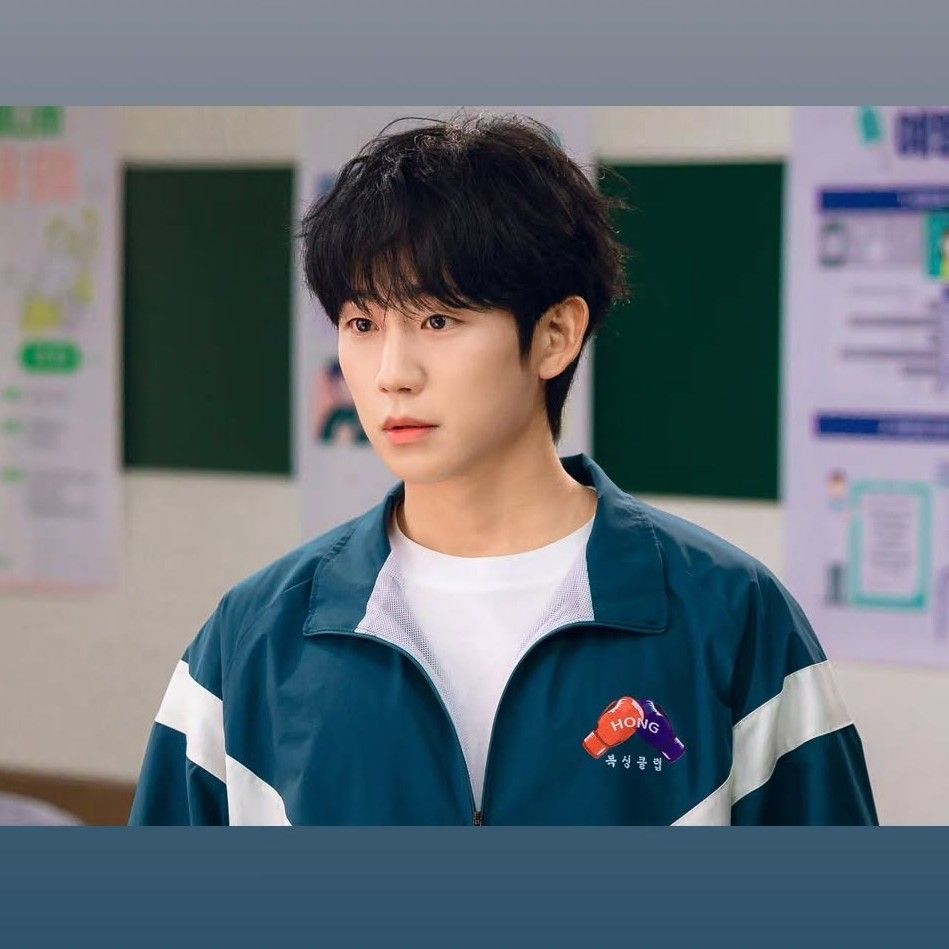 粉丝拍下的丁海寅瞬间