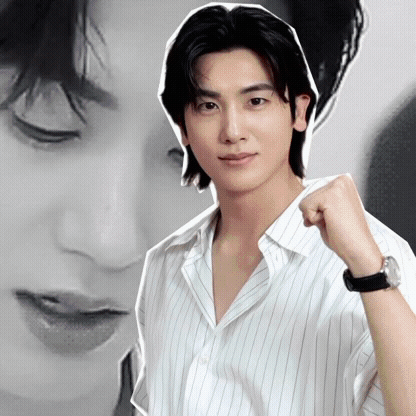 A moment captured by a fan of Park Hyungsik