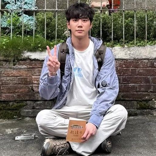 A moment captured by a fan of Lee Junyoung