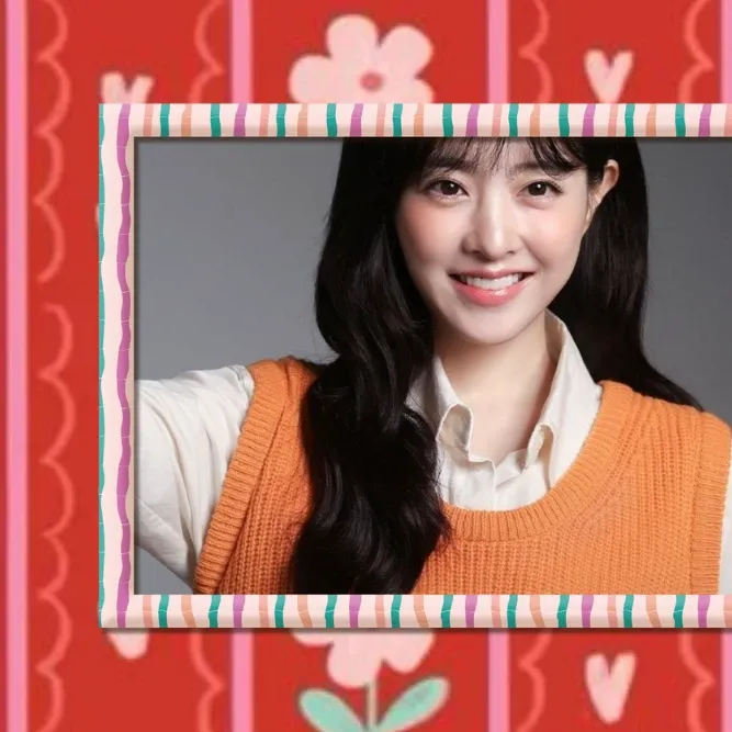 A moment captured by a fan of Park Boyoung