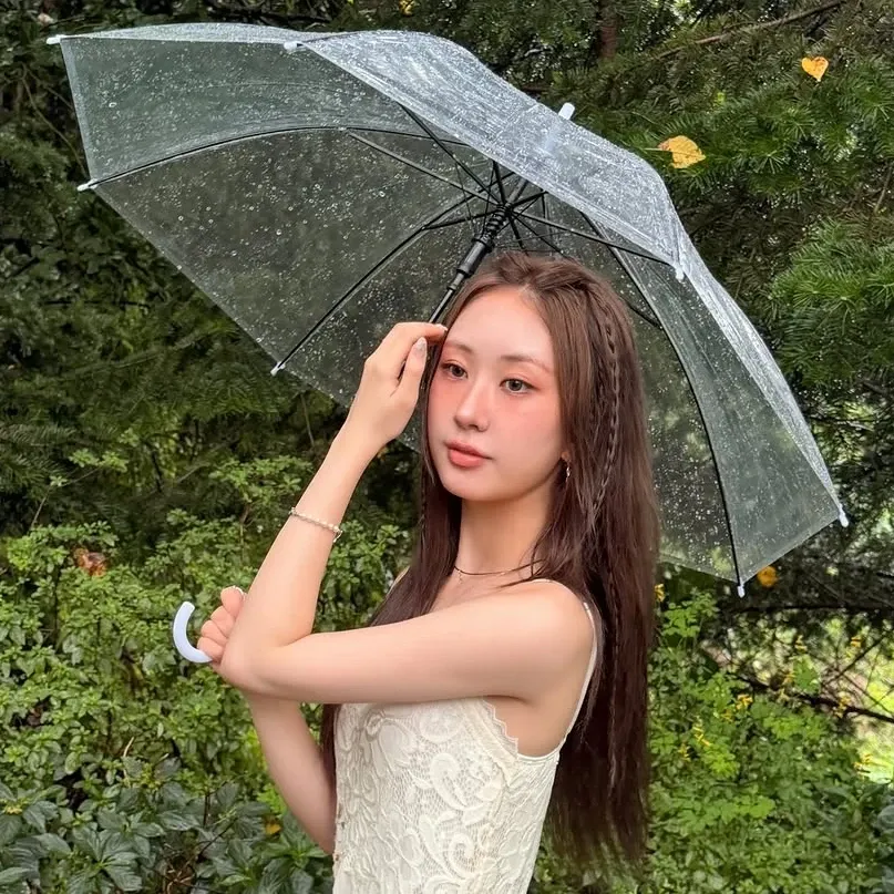 Cuplikan di balik layar dari Jeon Yujin