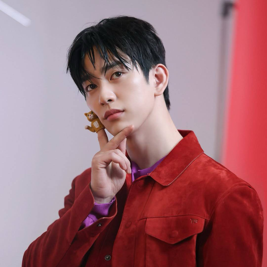 Foto terbaru dari Park Jinyoung