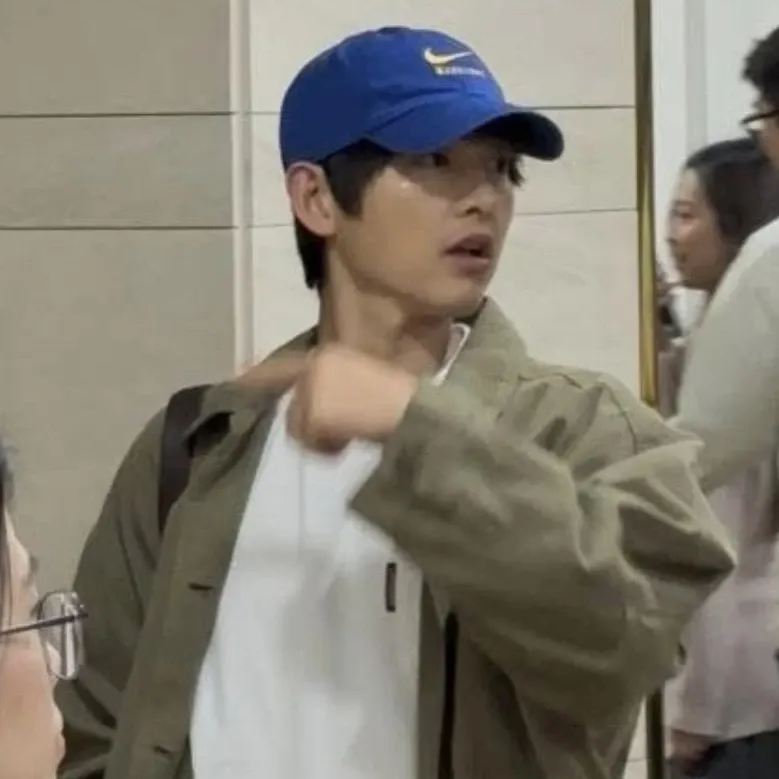 宋仲基的最新照片