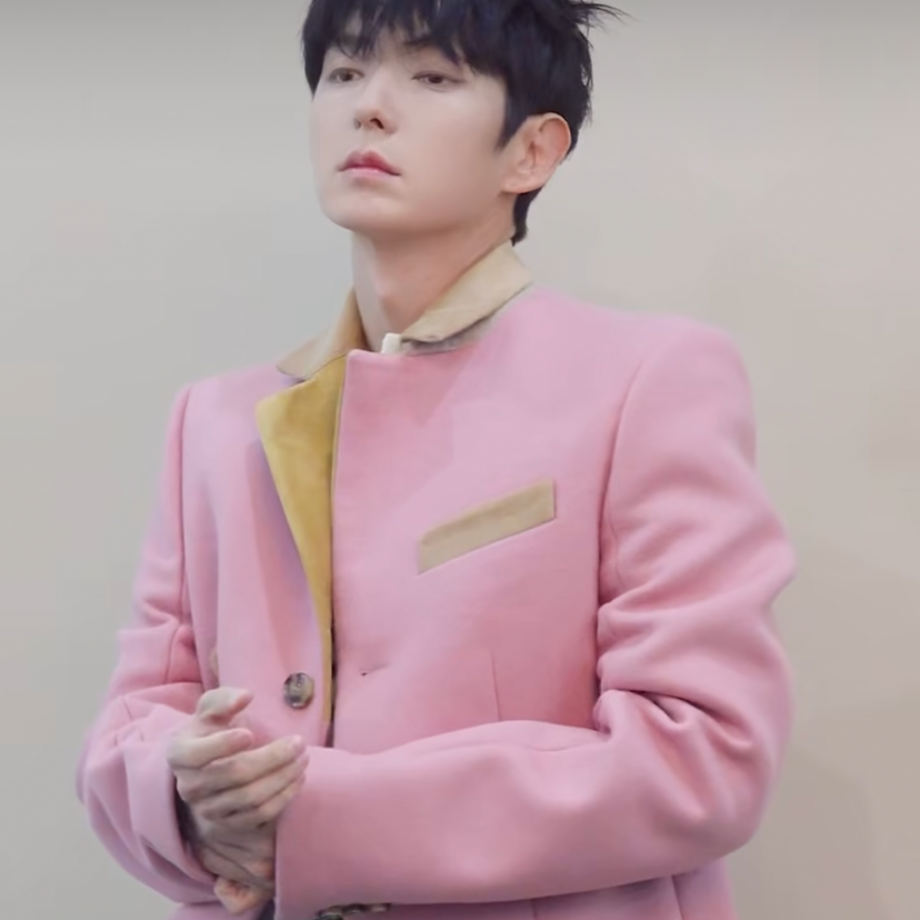 A moment captured by a fan of Lee Joongi