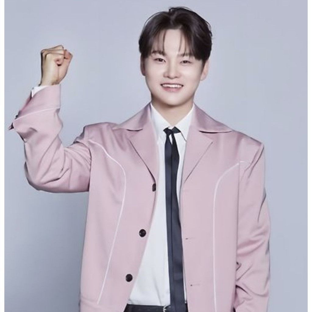 パク・ソジンの最近の活動ショット