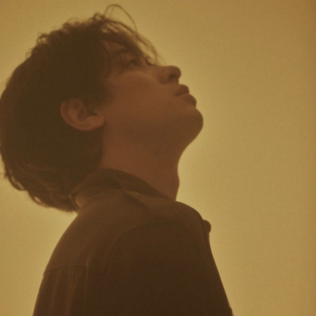 Behind-the-scenes cut of Park Jeongmin