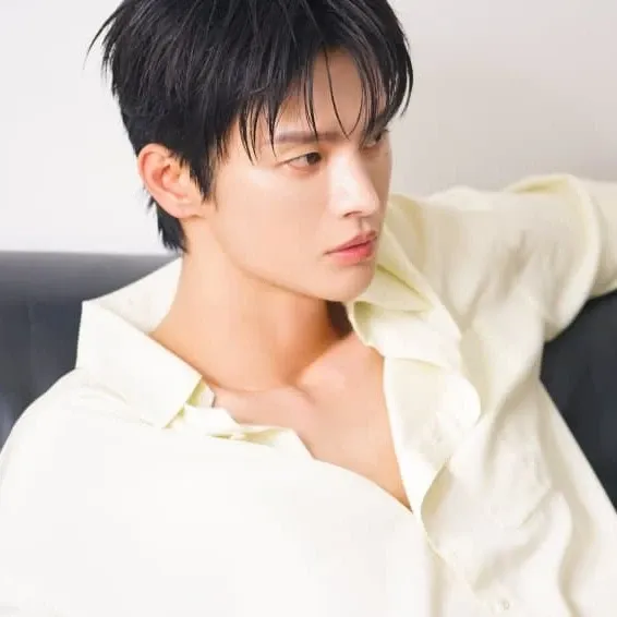 Momen yang diabadikan oleh penggemar Seo Inguk