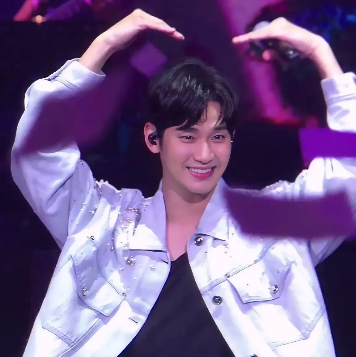 Behind-the-scenes cut of Kim Soohyun